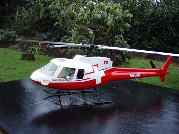 AS-350 Swiss Helicopter 500er Mechanik/4 Blattrotorkopf -RTF-mit Sender