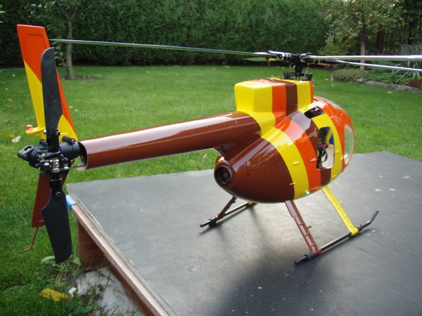 Hughes 500 / 500er Mechanik / 4 Blattrotorkopf -Flugfertig-