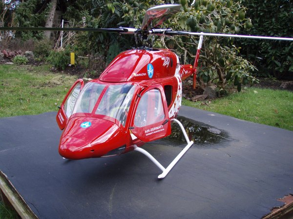 Bell - 429 Air Zermatt 600er Größe mit 4 Blattrotorkopf
